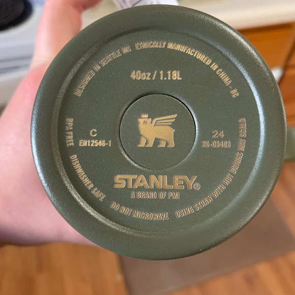 New Stanley 40oz Quencher Cypress Fall Refresh - Picture 4 of 5